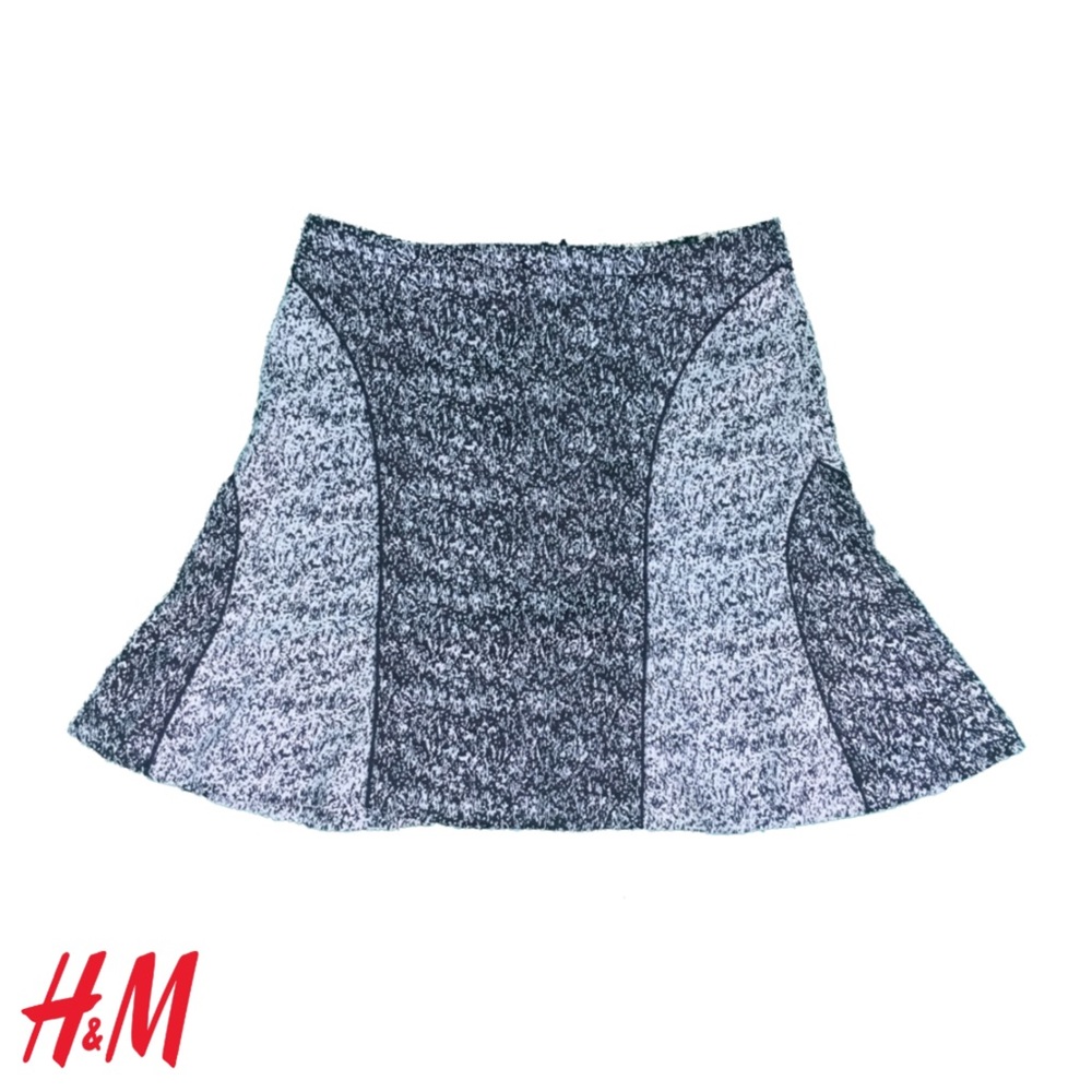 H&M NWT B&W Trumpet Skirt